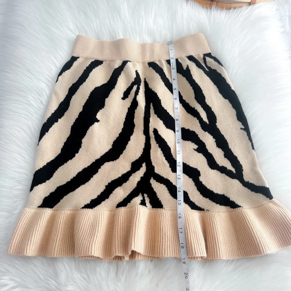 Free People Jen's Pirate Booty Mini Knit Skirt Siberian Trumpet Animal Tiger XS - Picture 8 of 9